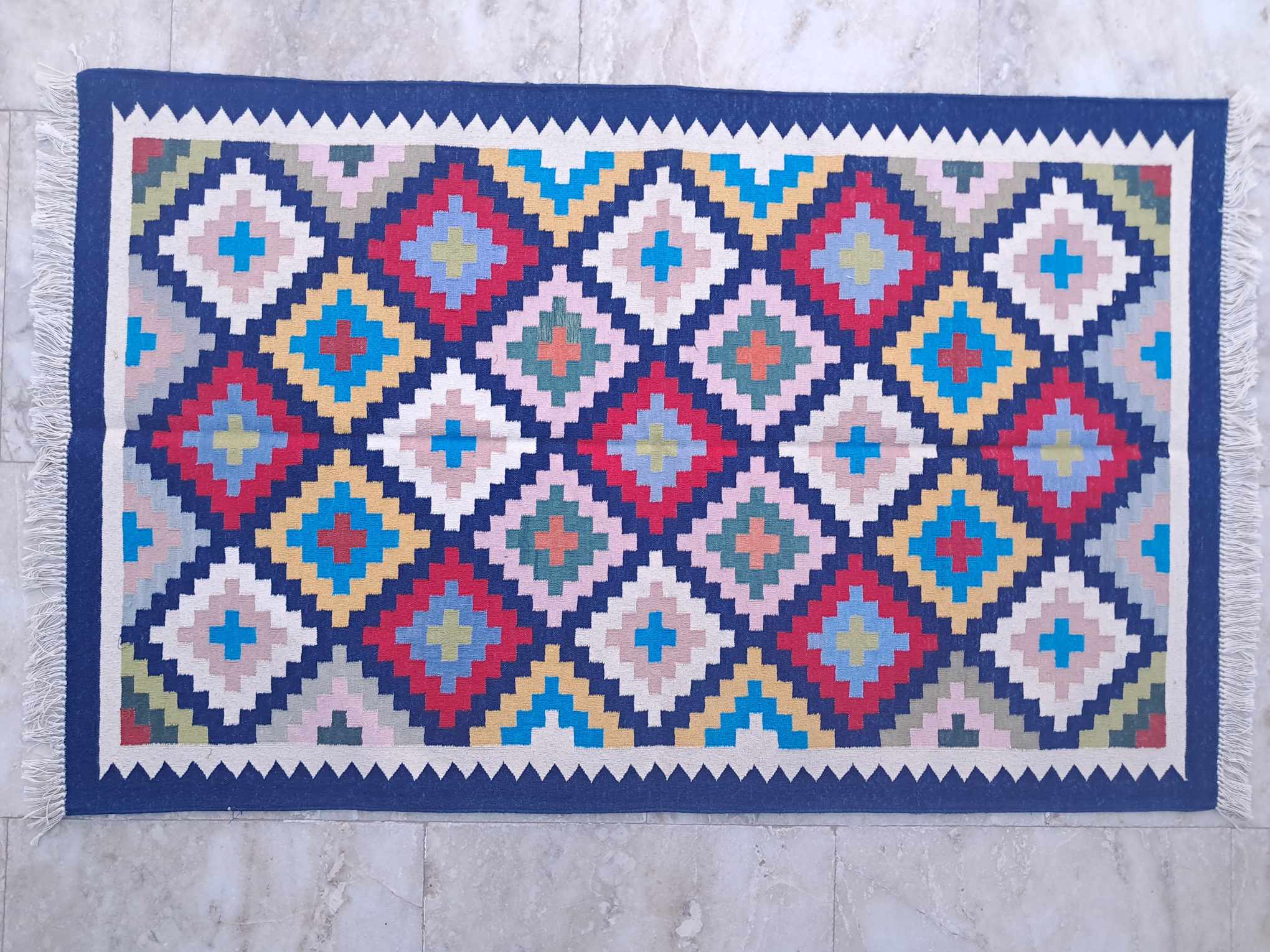Handwoven Cotton Area Rug 3×5 ft | Washable Flatweave Dhurrie | Handmade Indian Rug for Living Room, Bedroom.